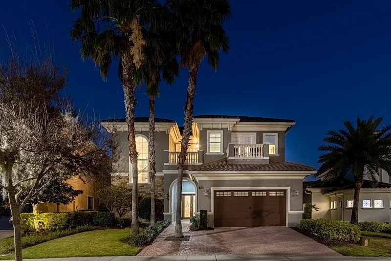 Legends Manor | Games Room | Theater Room | Themed Bedrooms | Reunion Membership in Kissimmee, Florida, United States — photo 2