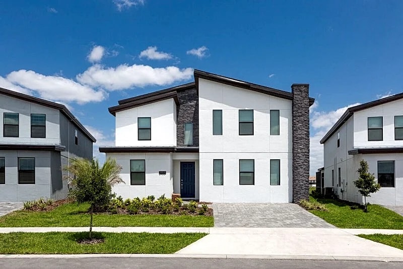 Fable Haven | 9 Bedroom Pool Home with Game Room! in Kissimmee, Florida, United States — photo 4