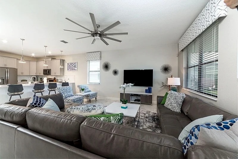 Fable Haven | 9 Bedroom Pool Home with Game Room! in Kissimmee, Florida, United States — photo 3