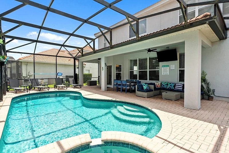 The Caste at Windsor Hills | 6 bed, 4 bath | Games Room | Private pool in Kissimmee, Florida, United States — photo 4