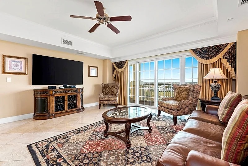 Grande's Oasis | 2 bed, 2 bath | Panoramic Views | Reunion Membership in Kissimmee, Florida, United States — photo 3