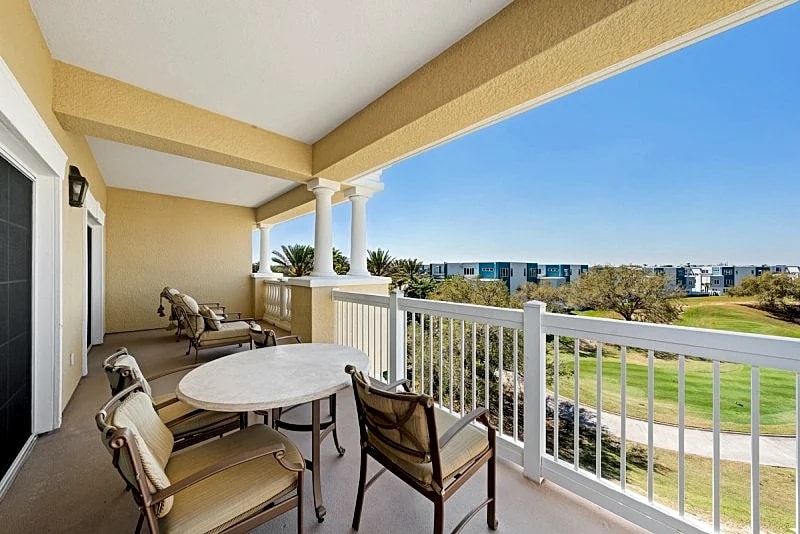 Villas North Perfection | 3 bed, 3 bath | Golf Course Views | Reunion Membership in Kissimmee, Florida, United States — photo 2