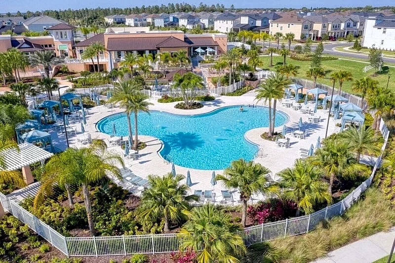 Solara Heaven | 5 bed, 4.5 bath | Private Pool | Townhome in Kissimmee, Florida, United States — photo 5