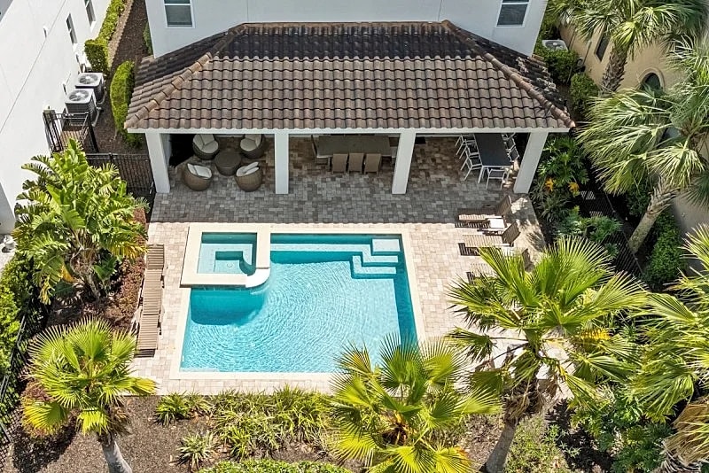 Legends Luxury | 8 bed, 10 bath | Games Room | Private Pool in Kissimmee, Florida, United States — photo 4