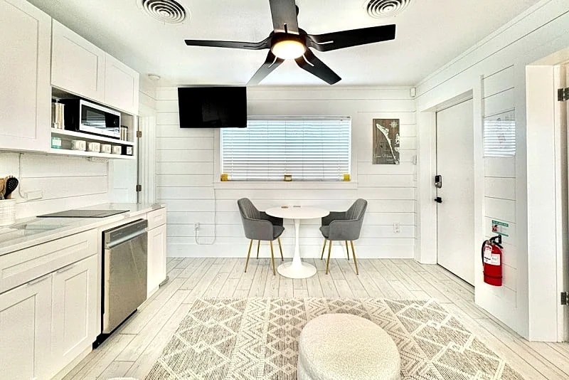 Cozy Vacation Rental in a great location in Holmes Beach, Florida, United States — photo 5