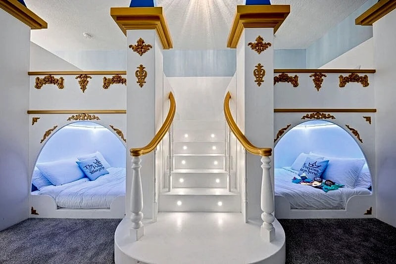 Rare Extended Pool Deck | Oversized Spa & Arcade Room in Kissimmee, Florida, United States — photo 2