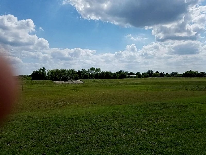 3 Bedrooms 2 Bathrooms House 6007 Lone Star Ct in Hutto, Texas, United States — photo 3