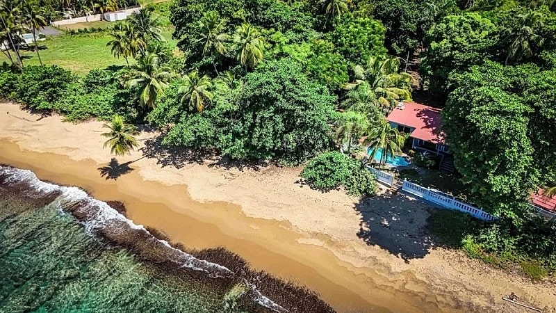 PRIVATE BEACHFRONT home with a private pool
