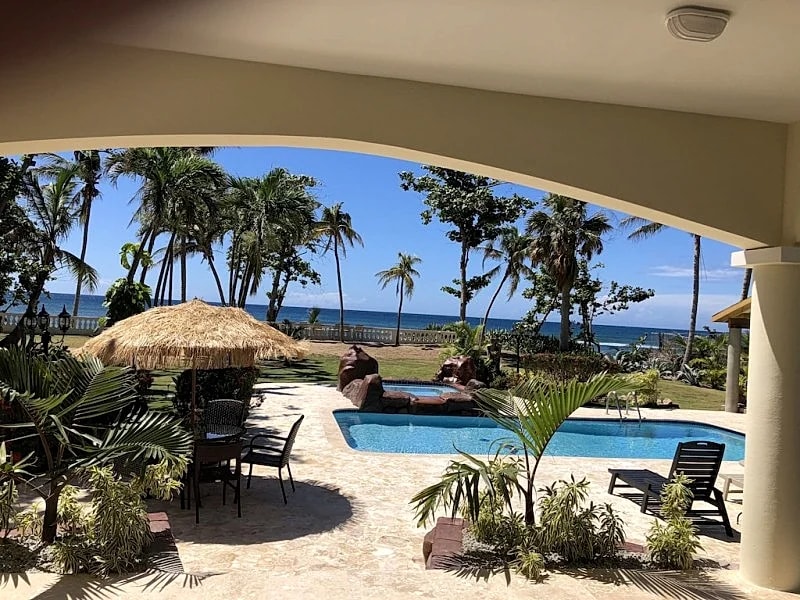 Oceanfront /PRIVATE POOL /POR FIN DOGMANS: families and large groups welcome in Ensenada, Rincon, Puerto Rico — photo 4
