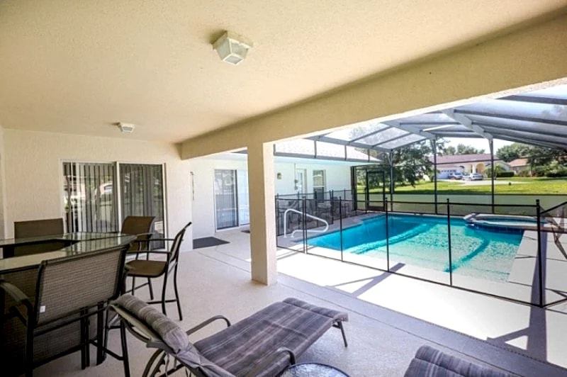 5 Bed, 4 Bath, Sleeps 10, Private Screened Pool + Jacuzzi, Lanai, Games Room and Internet in Clermont, Colorado, United States — photo 2