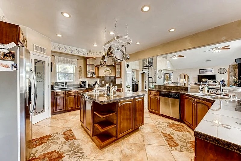 Upscale Country Pool Home with Private Expansive Views in Valley Center, California, United States — photo 4