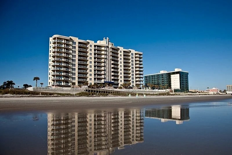 Awesome Views Millie's Condo Professionally Appointed in Daytona Beach, Florida, United States — photo 3