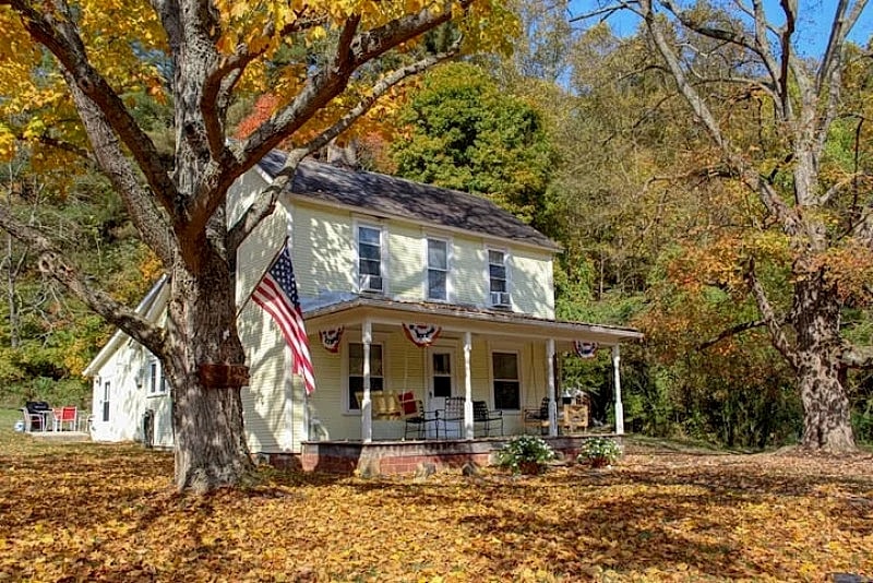 Lovely Laurel Run Cottage, Hocking Hills, Hot Tub in Nelsonville, Ohio, United States — photo 5