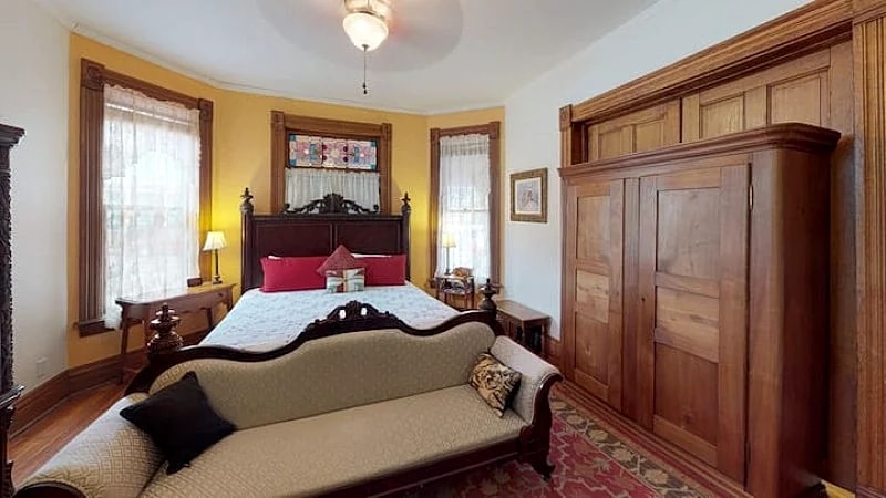Garden Room Bed and Breakfast near Hocking Hills with Hot Tub in Nelsonville, Ohio, United States — photo 4