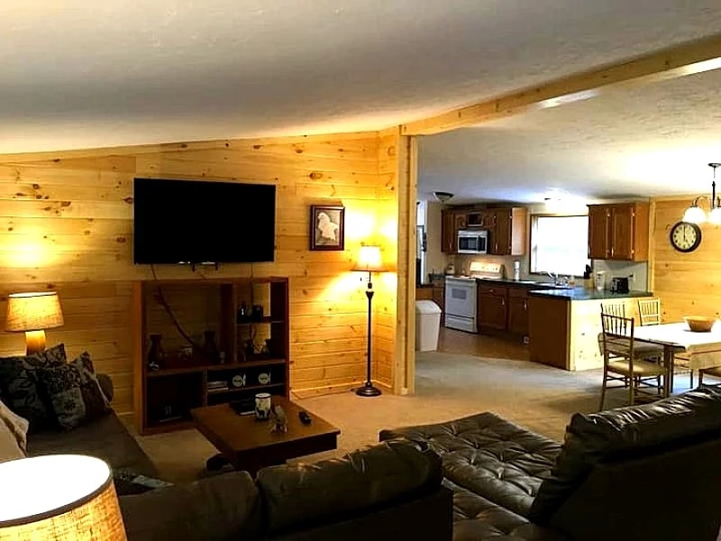 Spacious Eagle's Landing Cabin near Hocking Hills in Nelsonville, Ohio, United States — photo 3