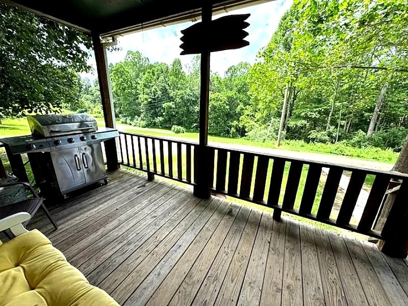 Spacious Eagle's Landing Cabin near Hocking Hills in Nelsonville, Ohio, United States — photo 4