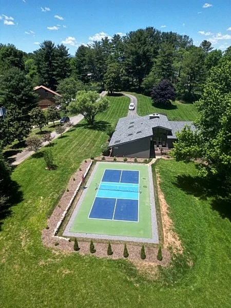 AMAZING 2 Kng, 2 Qn, 4.5 Bth, Pickle Ball, Hot Tub » Ten Acre Wood