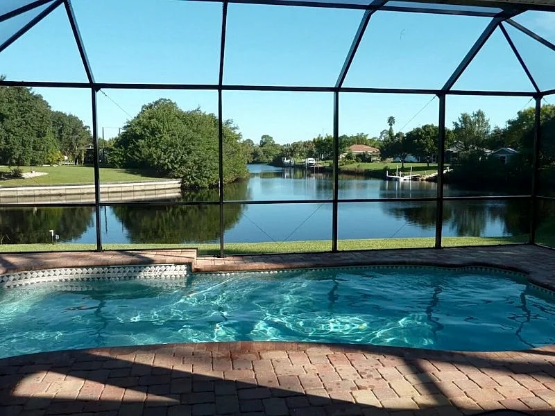 Brand-new (2014) luxury villa with a waterfront, a boat deck and a heated pool in Port Charlotte, Florida, United States — photo 2