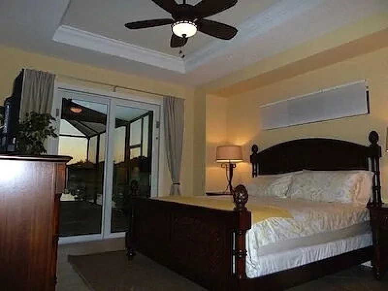 Brand-new (2014) luxury villa with a waterfront, a boat deck and a heated pool in Port Charlotte, Florida, United States — photo 5