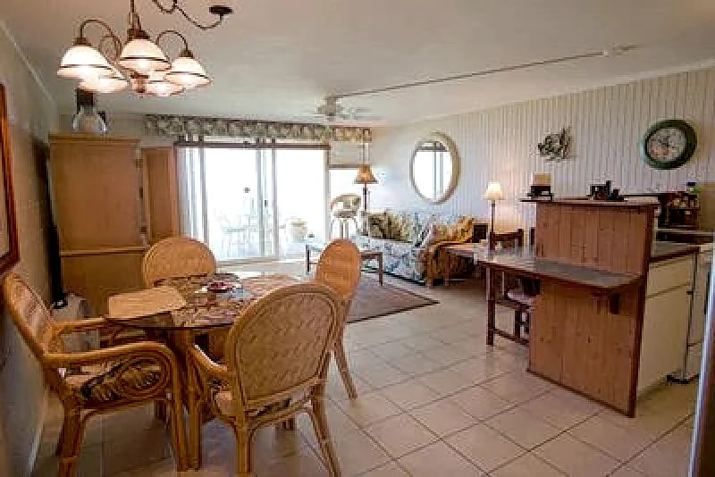 Deedee’s beach retreat Ocean front north shore Oahu in Hauula, Hawaii, United States — photo 2