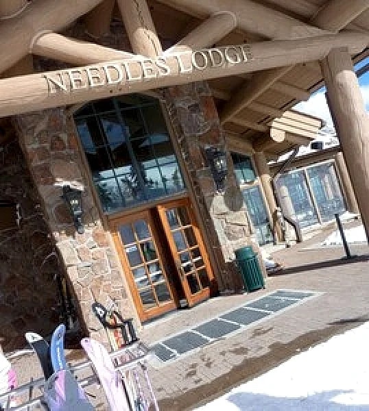 Luxury condo by Snowbasin & Powder Mountain Skiing. Private Hot Tub & 50 inch TV in Huntsville, Utah, United States — photo 3