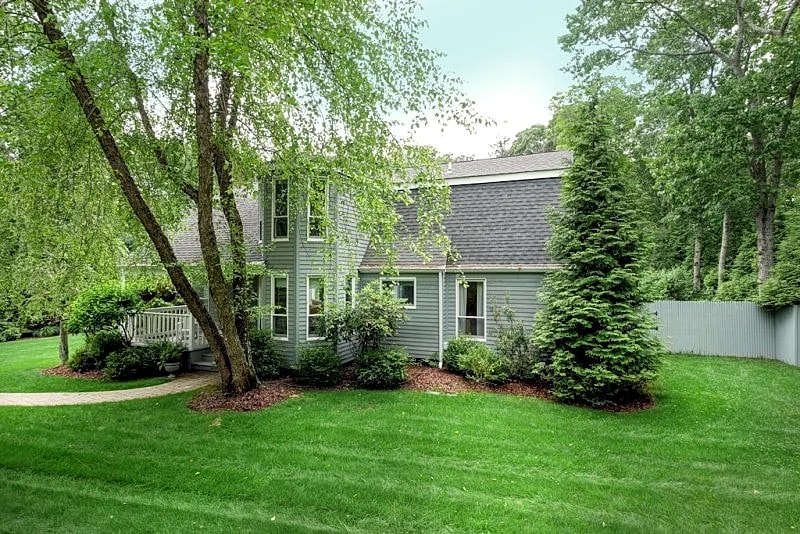 Elegance, privacy and retreat. All in one location. Paradise at its best! in East Hampton, New York, United States — photo 5