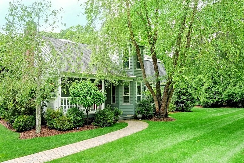 Elegance, privacy and retreat. All in one location. Paradise at its best! in East Hampton, New York, United States — photo 2