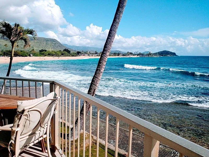 2026 Special Pricing! BEST DIRECT OCEAN FRONT. Corner w/double sized balcony in Waianae, Hawaii, United States — photo 4