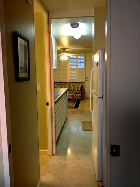 Beautiful Oceanfront Condo on West Side of Oahu. Spectacular Sunsets in Waianae, Hawaii, United States — photo 5