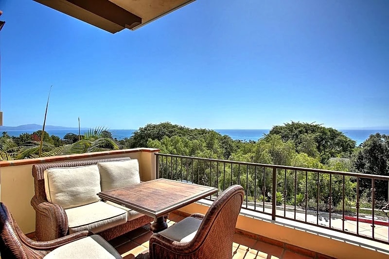Ocean View Villa - Dog friendly, incredible views, beach, shopping with central A/C! in Santa Barbara, California, United States — photo 3