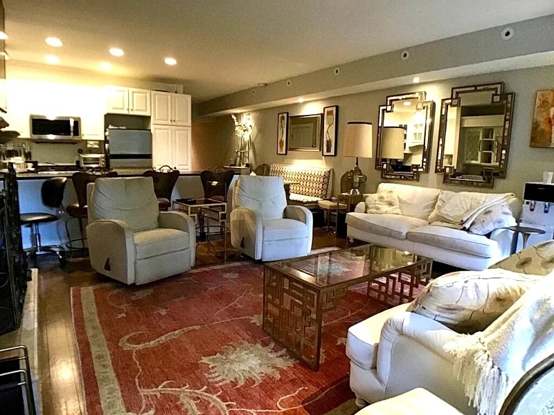 Luxury Beacon Hill 1050 Sf Condo With Private Patio/Garden And Private Entrance in Boston, Massachusetts, United States — photo 2