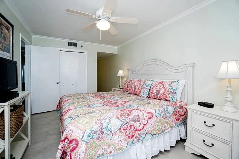 Fantastic Rates! BOOK NOW*2BR/2BA ON BEACH*SLEEPS 8*Phx East Unit 607 in Orange Beach, Alabama, United States — photo 4