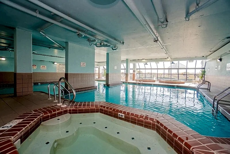 GREAT RATES! BOOK NOW AND SAVE!*BEACH FRONT*9th Floor Unit 6912 in Orange Beach, Alabama, United States — photo 4