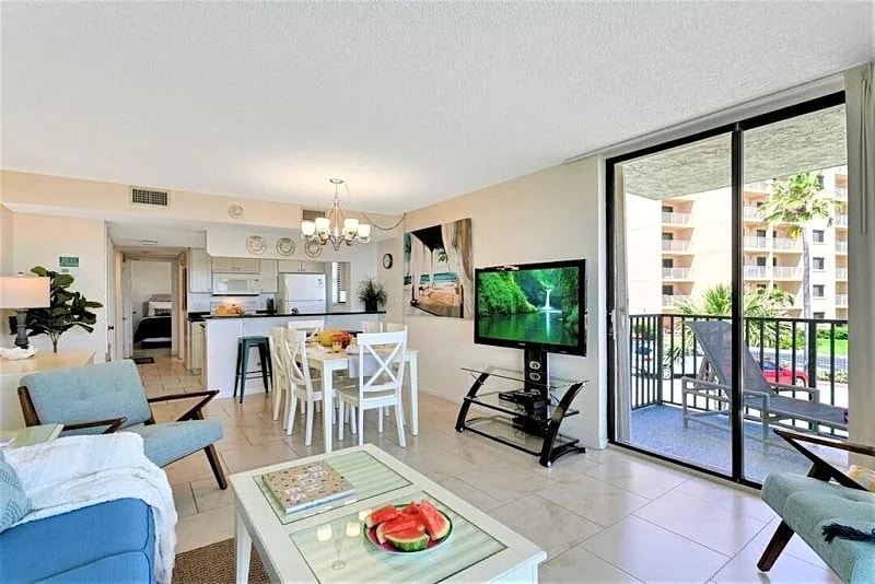 Bright & Beachy Oceanfront Condo w/ Corner Balcony in Cape Canaveral, Florida, United States — photo 4