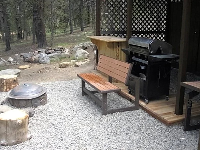 Mountain Retreat with its convenient location for Skiing, Hiking, Mountain Biking, Snowmobiling, and Fishing just minutes away in Taylorsville, Utah, United States — photo 4