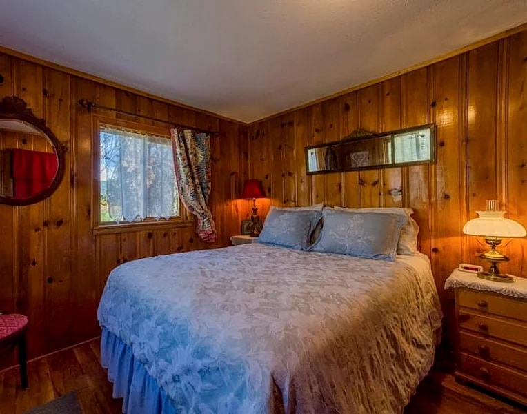 Tashi's cozy, romantic cabin in Leadville Colorado in Leadville, Colorado, United States — photo 5
