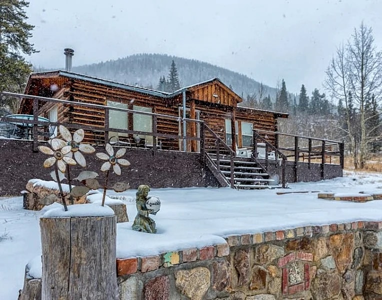 Zuni Log Cabin Vacation Rentals