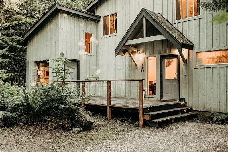 Mt. Baker Rim Cabin #19 - Hot Tub - Sauna - BBQ in Glacier, Washington, United States — photo 2