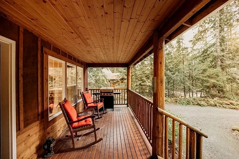 Glacier Springs Cabin #95 - Hot Tub - WiFi in Deming, Washington, United States — photo 3
