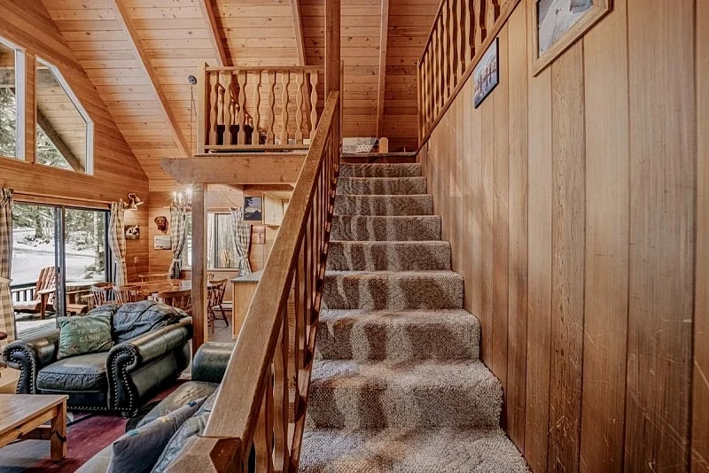 Mt Baker Rim Cabin #53 - Hot Tub - Wi-Fi - BBQ in Glacier, Washington, United States — photo 5