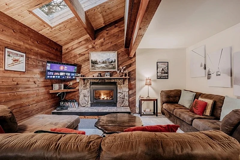 Snowline Cabin #26 - Hot Tub - BBQ - Game Room in Glacier, Washington, United States — photo 3