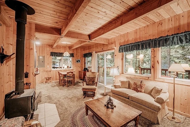 Mt. Baker Rim Cabin #32 - Pets Ok - Wood Stove in Deming, Washington, United States — photo 2