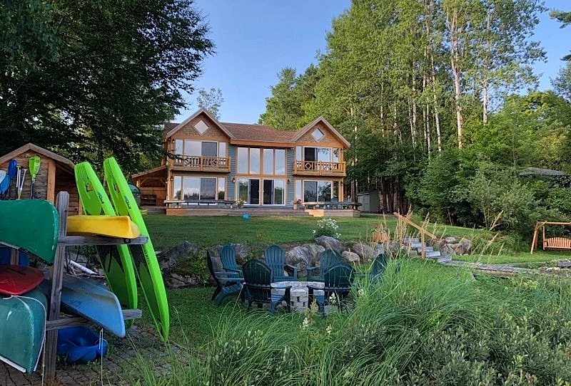 Sunburst Cottage on Mirror Lake, Luxury Lakefront Vacation Rental in Lake Placid in Lake Placid, New York, United States — photo 4