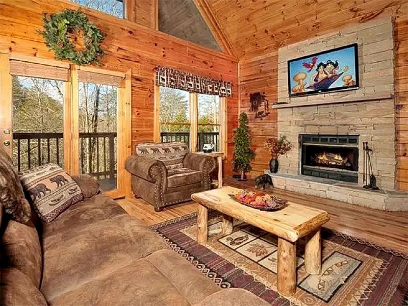 Cozy Bear – Country Pines Resort (2 BR) in Sevierville, Tennessee, United States — photo 2