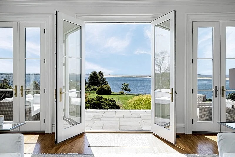 Luxury Seaside Villa with water views, large deck, walking distance to beach/restaurants in Stonington, Connecticut, United States — photo 2