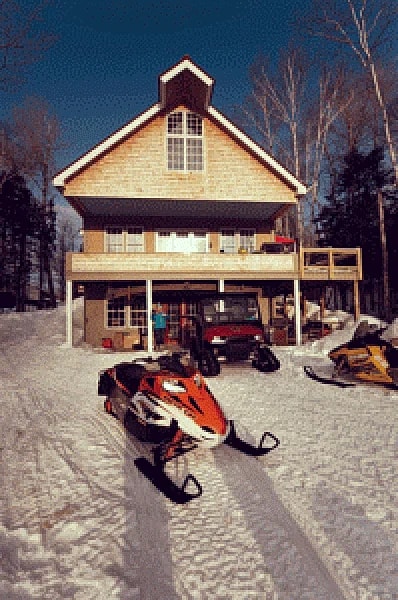 Moose Lodge | It’s easy to take a load off in this 3125 sq. ft chalet in Jackman, Maine, United States — photo 3