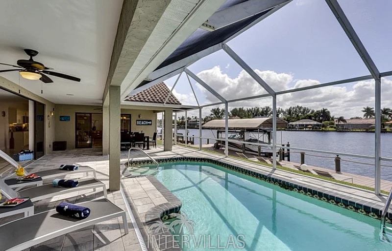 Cape Coral Vacation Rentals | Villa Paradise in Cape Coral, Florida, United States — photo 2