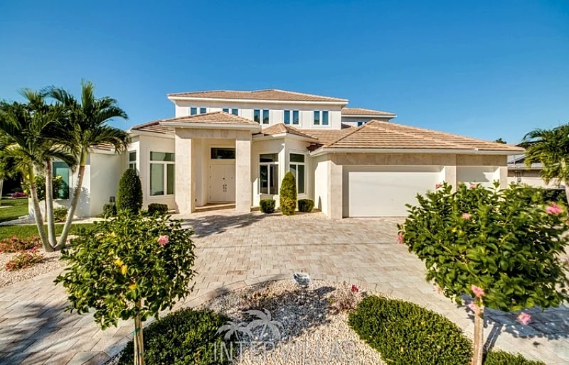 Cape Coral Vacation Homes | Villa The Diamond in Cape Coral, Florida, United States — photo 4