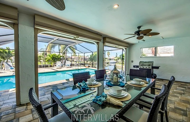 Cape Coral Vacation Homes | Villa Sunset Corner in Cape Coral, Florida, United States — photo 2