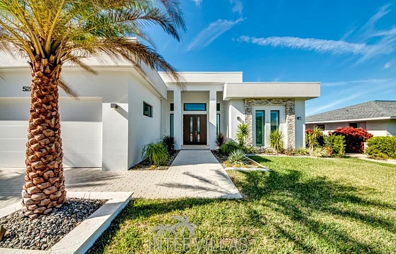 Cape Coral Vacation Homes | Villa The View in Cape Coral, Florida, United States — photo 2
